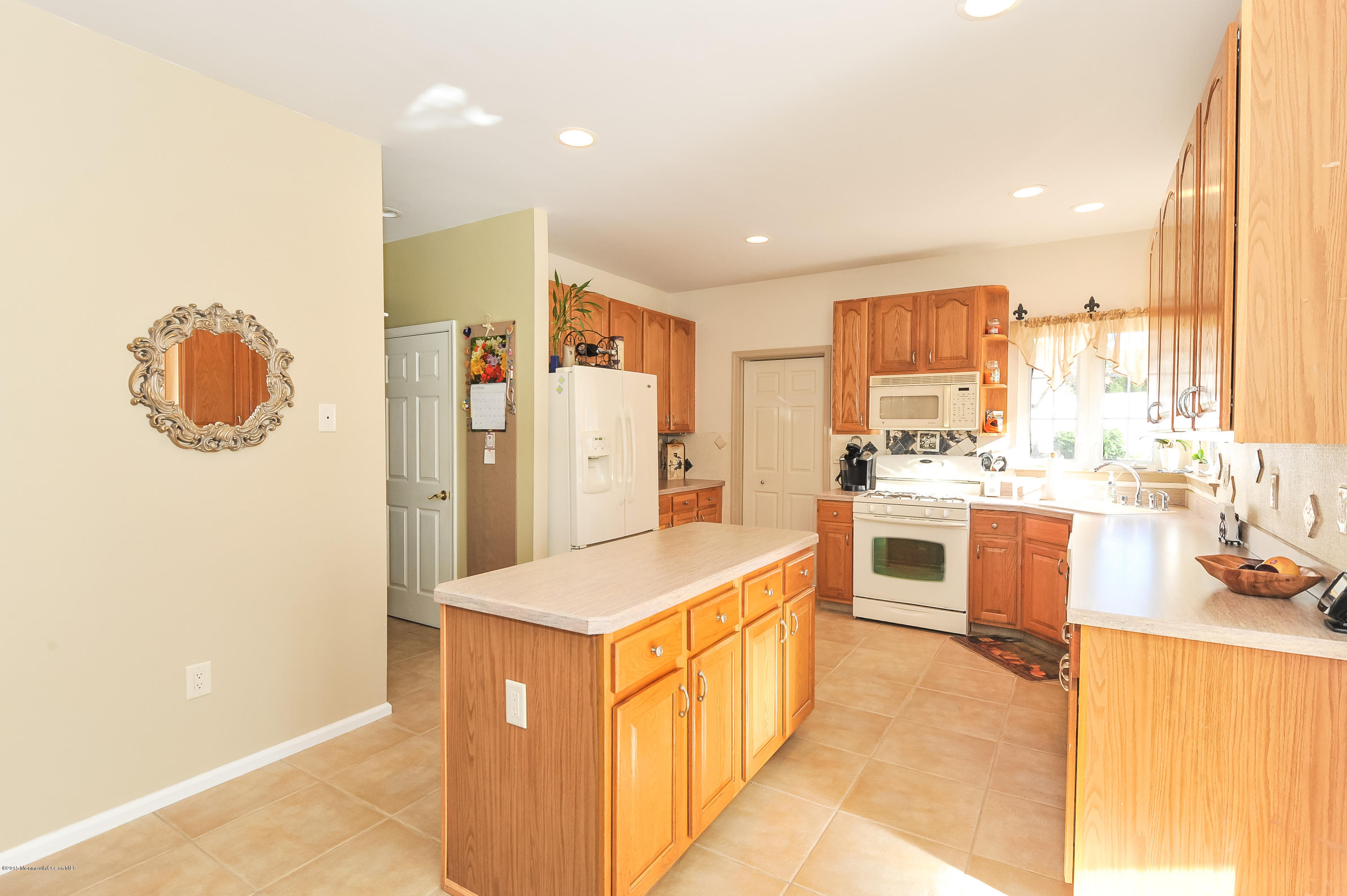 2 Azalea Lane Howell, NJ 07731 - Photo 7 of 52 Kitchen