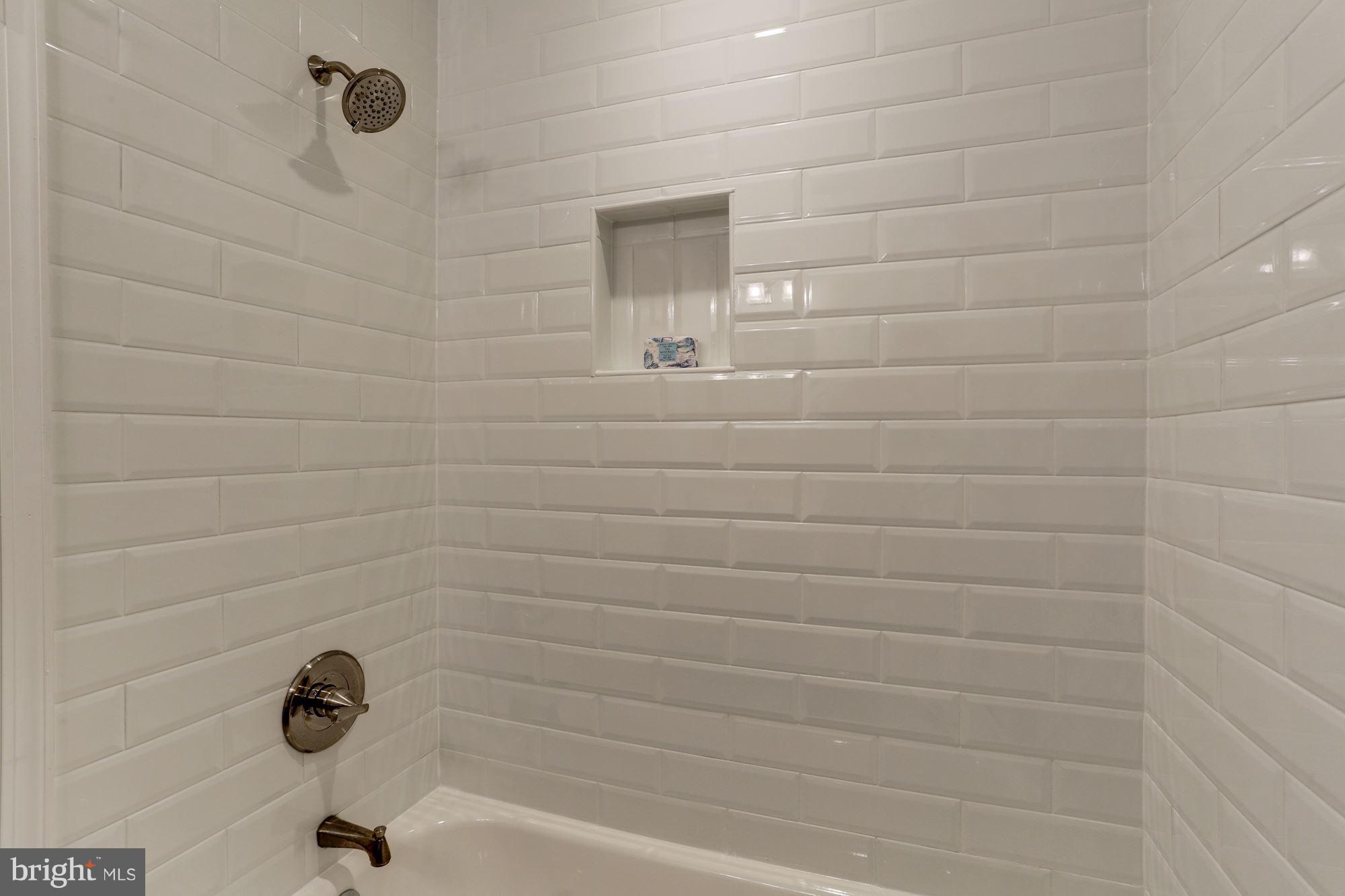 1221 Portner Road Alexandria, VA 22314 - Photo 12 of 30 a bathroom with a shower