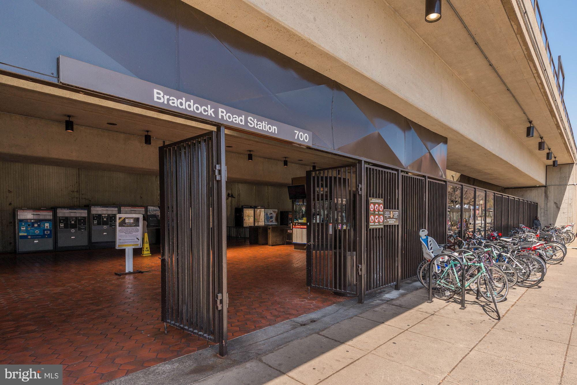1221 Portner Road Alexandria, VA 22314 - Photo 20 of 30 a view of a hallway with seating area