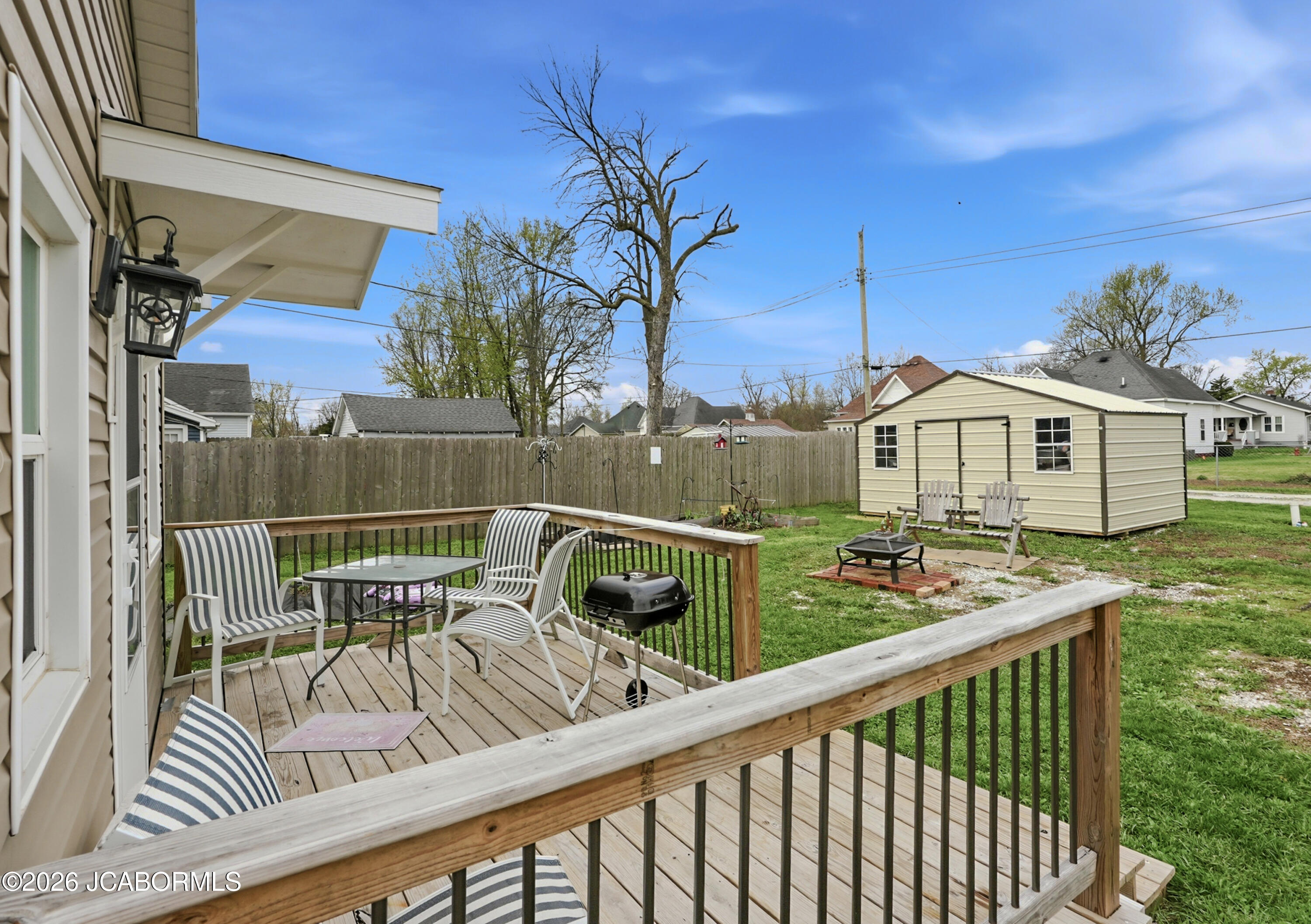 417 Garfield Avenue Moberly, MO 65270 - Photo 17 of 17 Back Porch