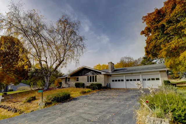 $399,900 | 3345 Swinburne Drive, McFarland, WI 53558