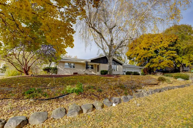 $399,900 | 3345 Swinburne Drive, McFarland, WI 53558