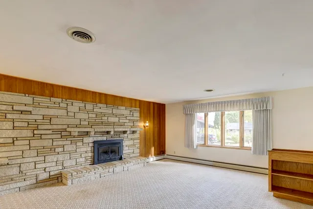 $399,900 | 3345 Swinburne Drive, McFarland, WI 53558