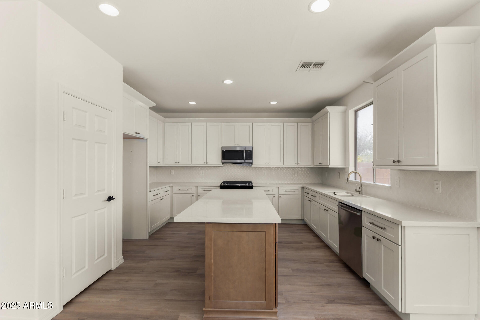 4360 South Splendor Place Gilbert, AZ 85297 - Photo 13 of 50 13 - Splendor