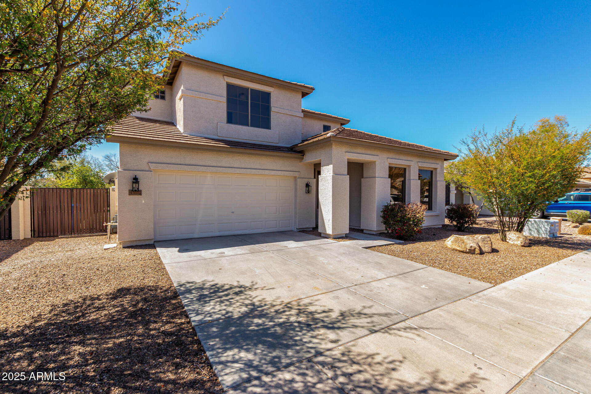 4360 South Splendor Place Gilbert, AZ 85297 - Photo 5 of 50 05 - Splendor