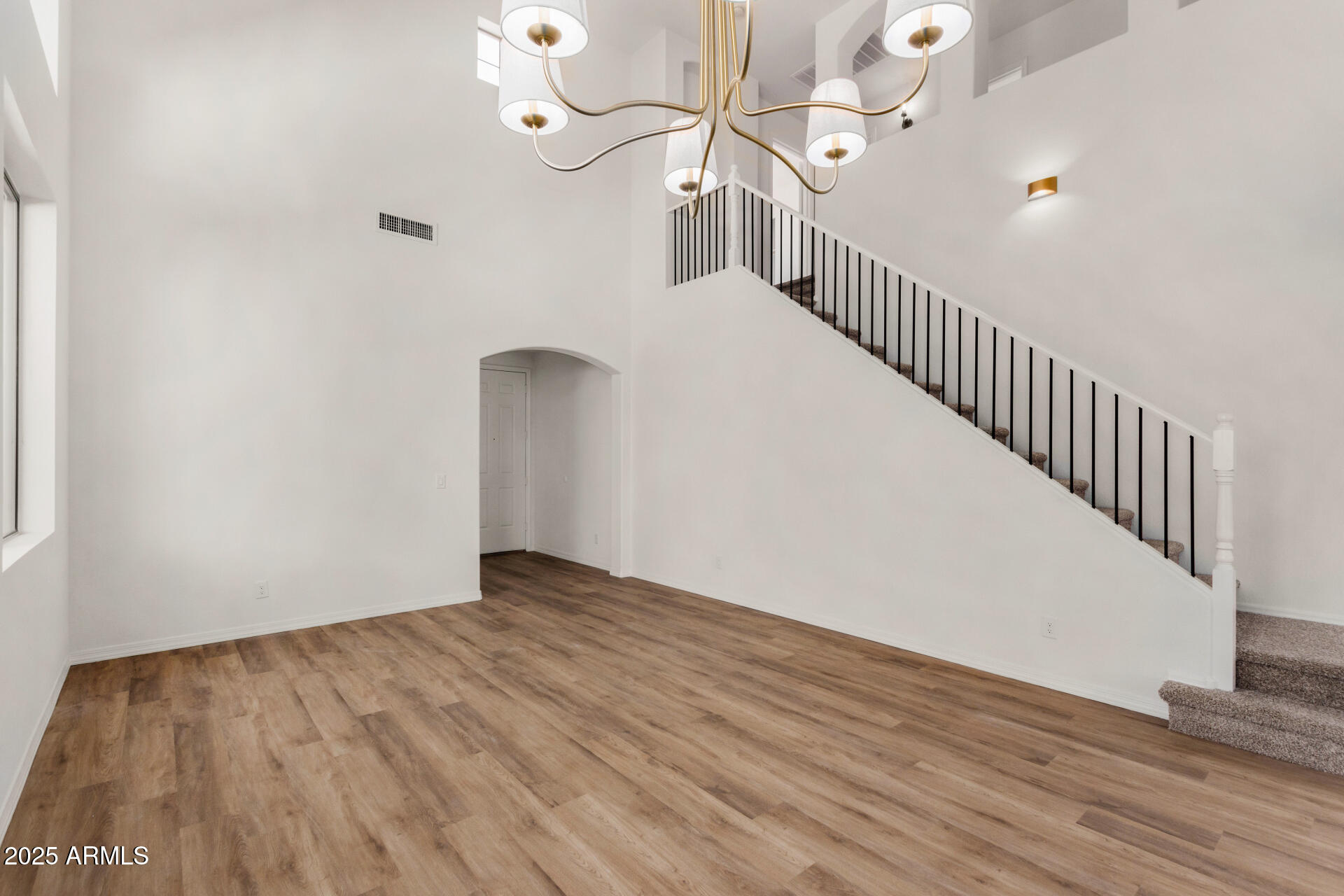 4360 South Splendor Place Gilbert, AZ 85297 - Photo 7 of 50 07 - Splendor