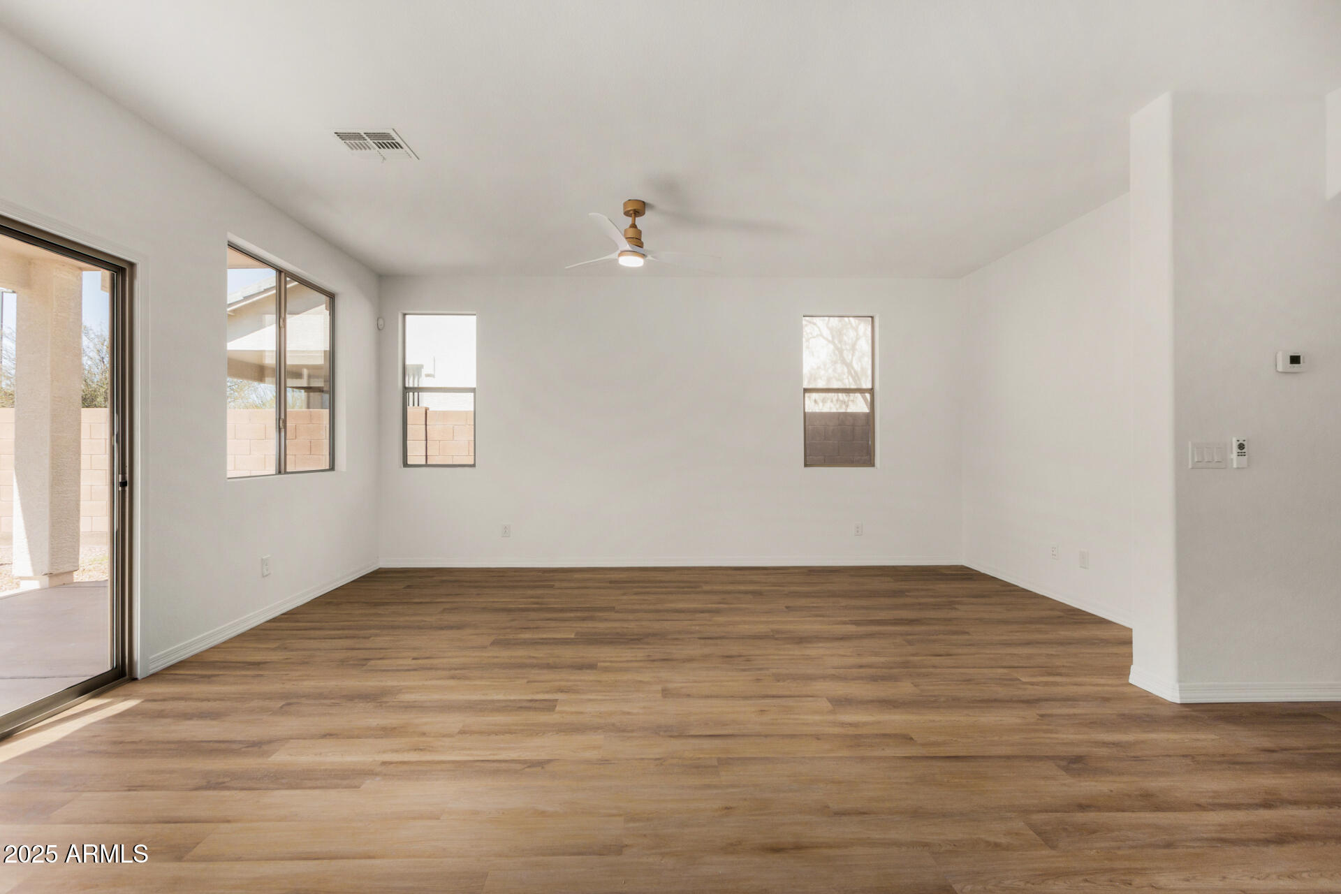 4360 South Splendor Place Gilbert, AZ 85297 - Photo 9 of 50 09 - Splendor