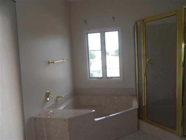 4821 Northeast 27th Terrace Lighthouse Point, FL 33064 - Photo 17 of 25 Bathroom Master