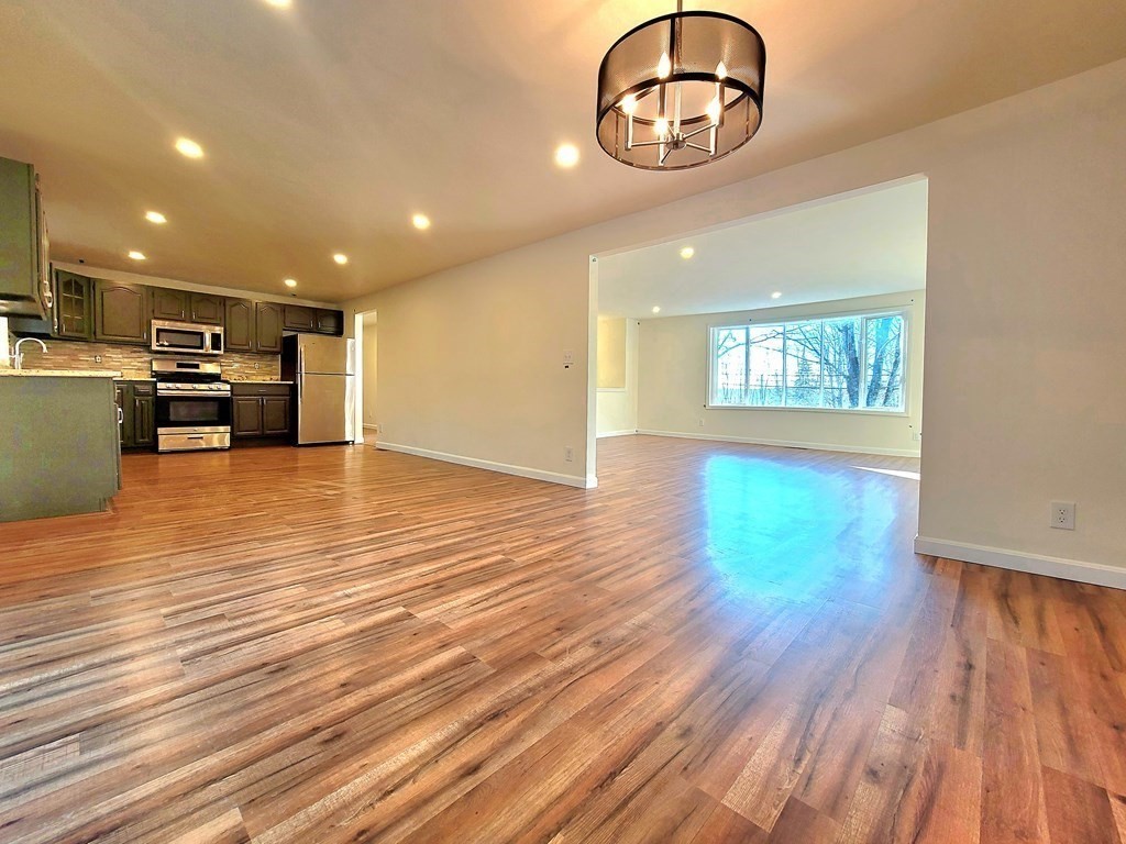 38 West Brookfield Road North Brookfield, MA 01535 - Photo 3 of 40 Gallery Image 3