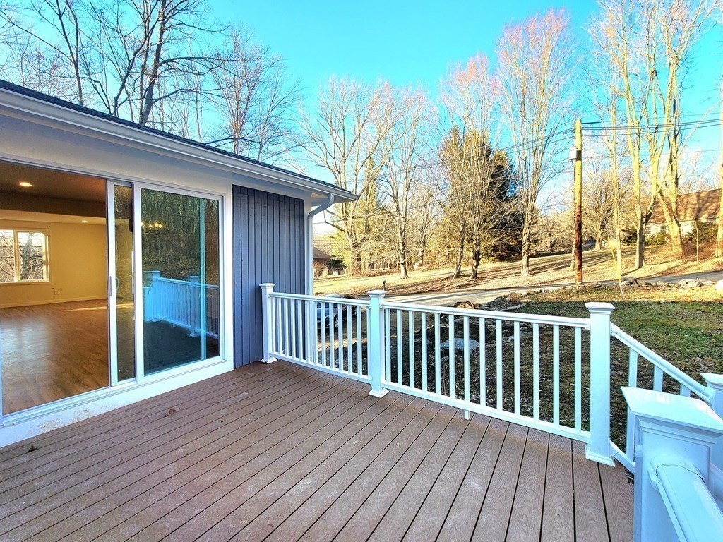 38 West Brookfield Road North Brookfield, MA 01535 - Photo 4 of 40 Gallery Image 4