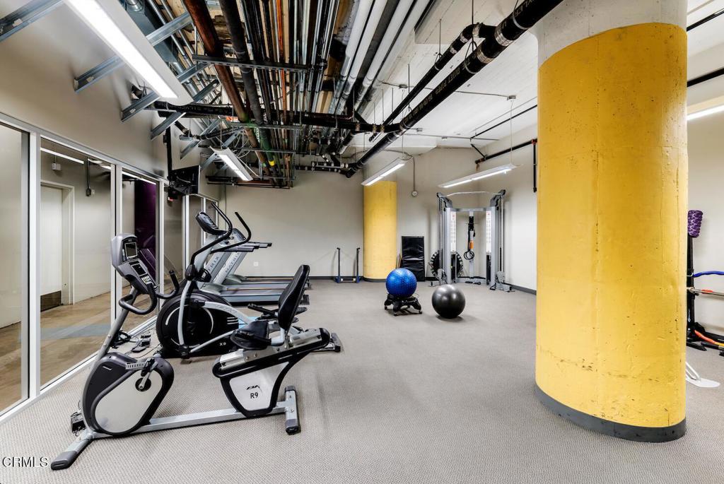 200 North San Fernando Road, Unit 416 Los Angeles, CA 90031 - Photo 6 of 21 a view of a room with gym equipment