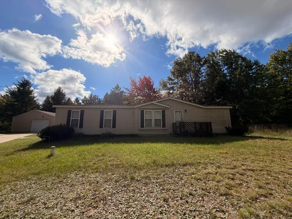 $175,000 | 2710 East Michigan Highway, Roscommon, MI 48653
