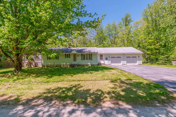 $423,500 | 8 Percy Hawkes Road, Windham, ME 04062