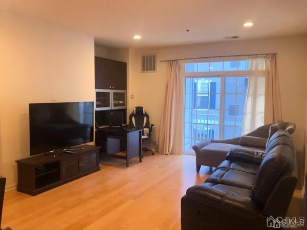 $2,600 | 2121 Edward Stec Boulevard, Edison, NJ 08837