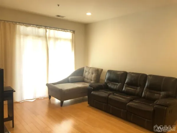 $2,600 | 2121 Edward Stec Boulevard, Edison, NJ 08837