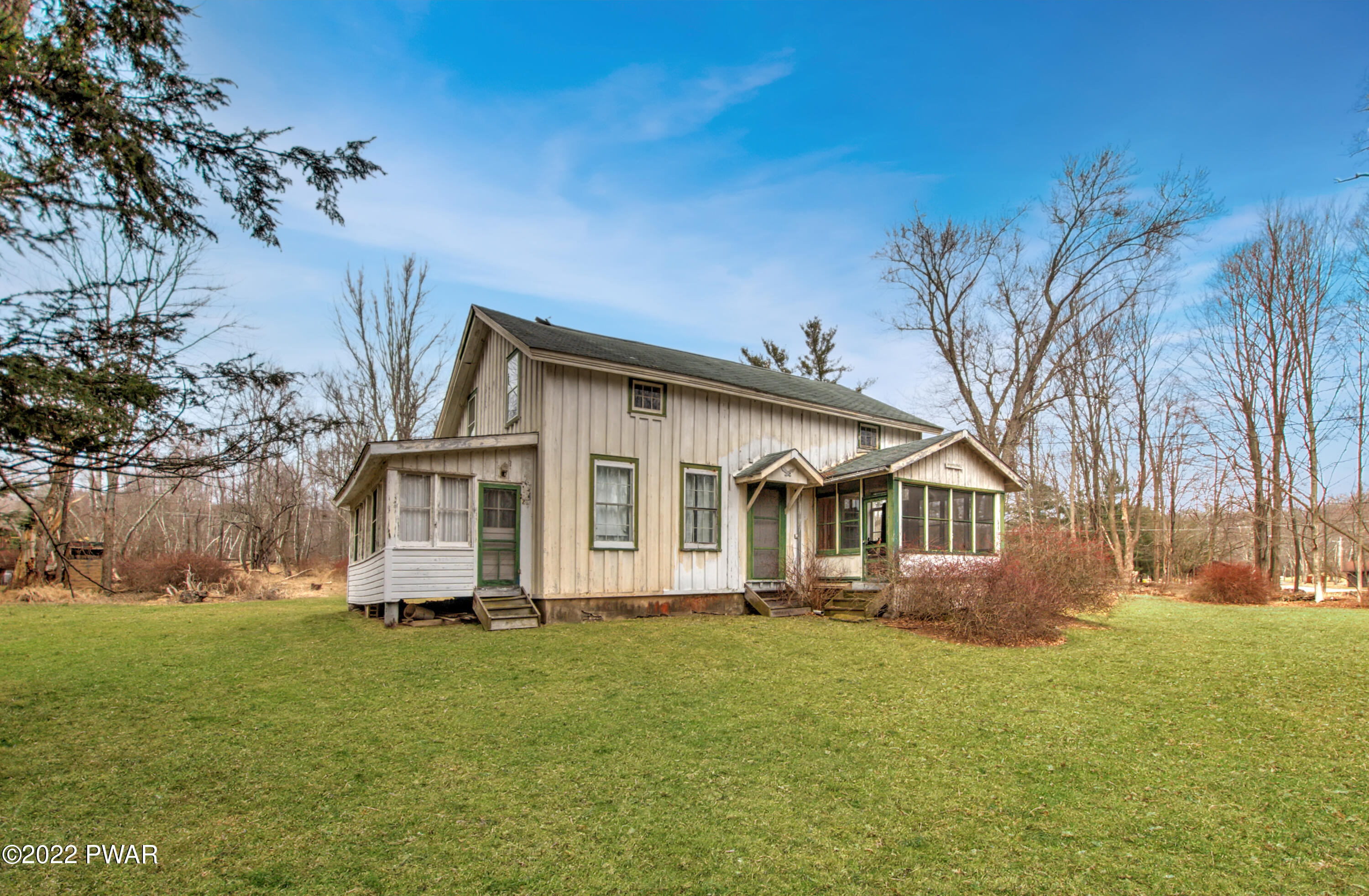 875 Ledgedale Road Lake Ariel, PA 18436 - Photo 2 of 28