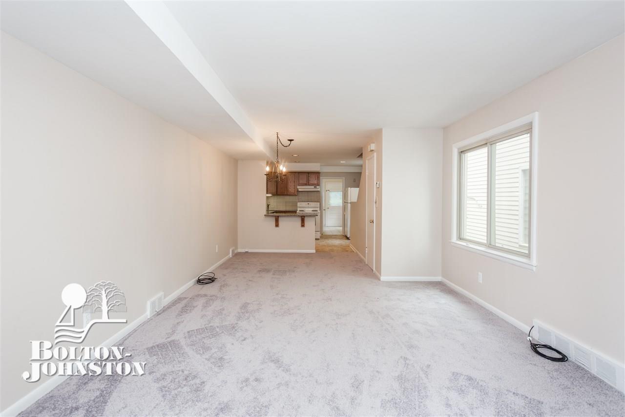 128 Muir Road Grosse Pointe Farms, MI 48236 - Photo 5 of 28