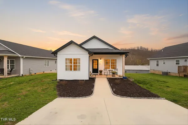 $349,900 | 1610 East Millard Street, Johnson City, TN 37601