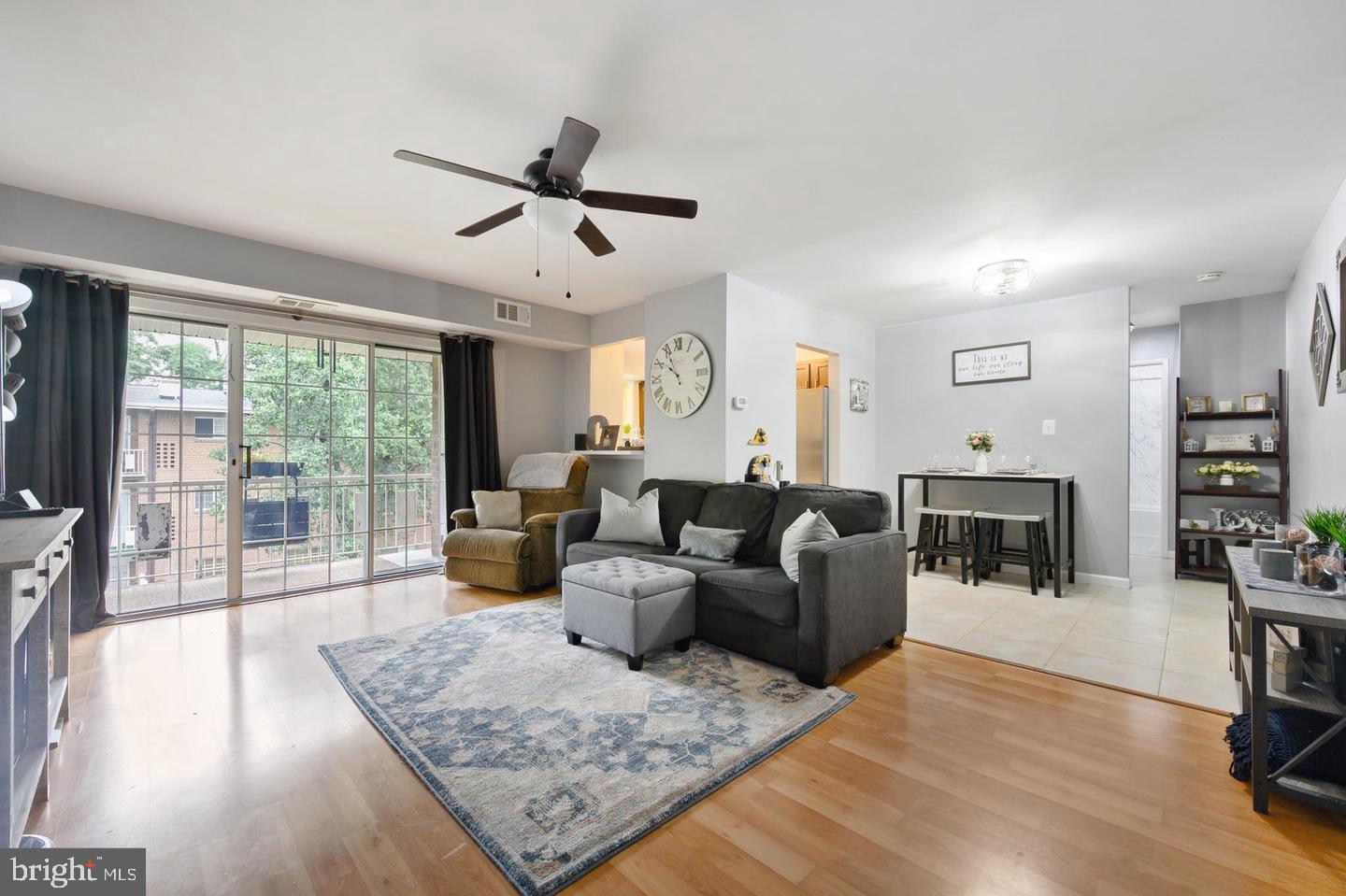 5605 Franconia Road, Unit 301 Alexandria, VA 22310 - Photo 3 of 19