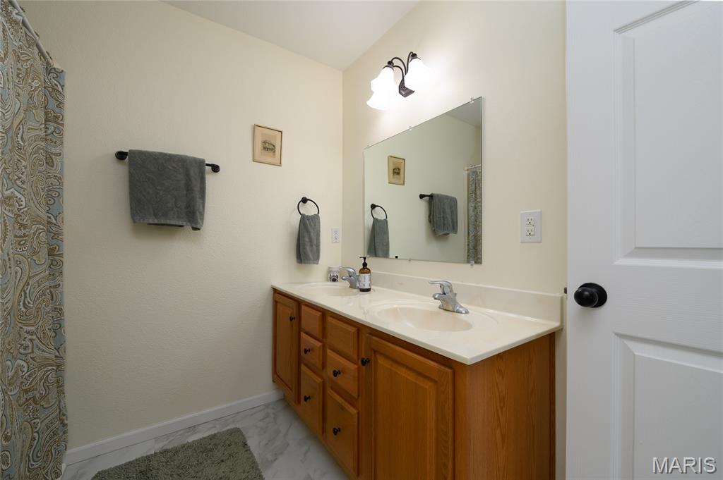 23841 Raspberry Lane Waynesville, MO 65583 - Photo 37 of 70
