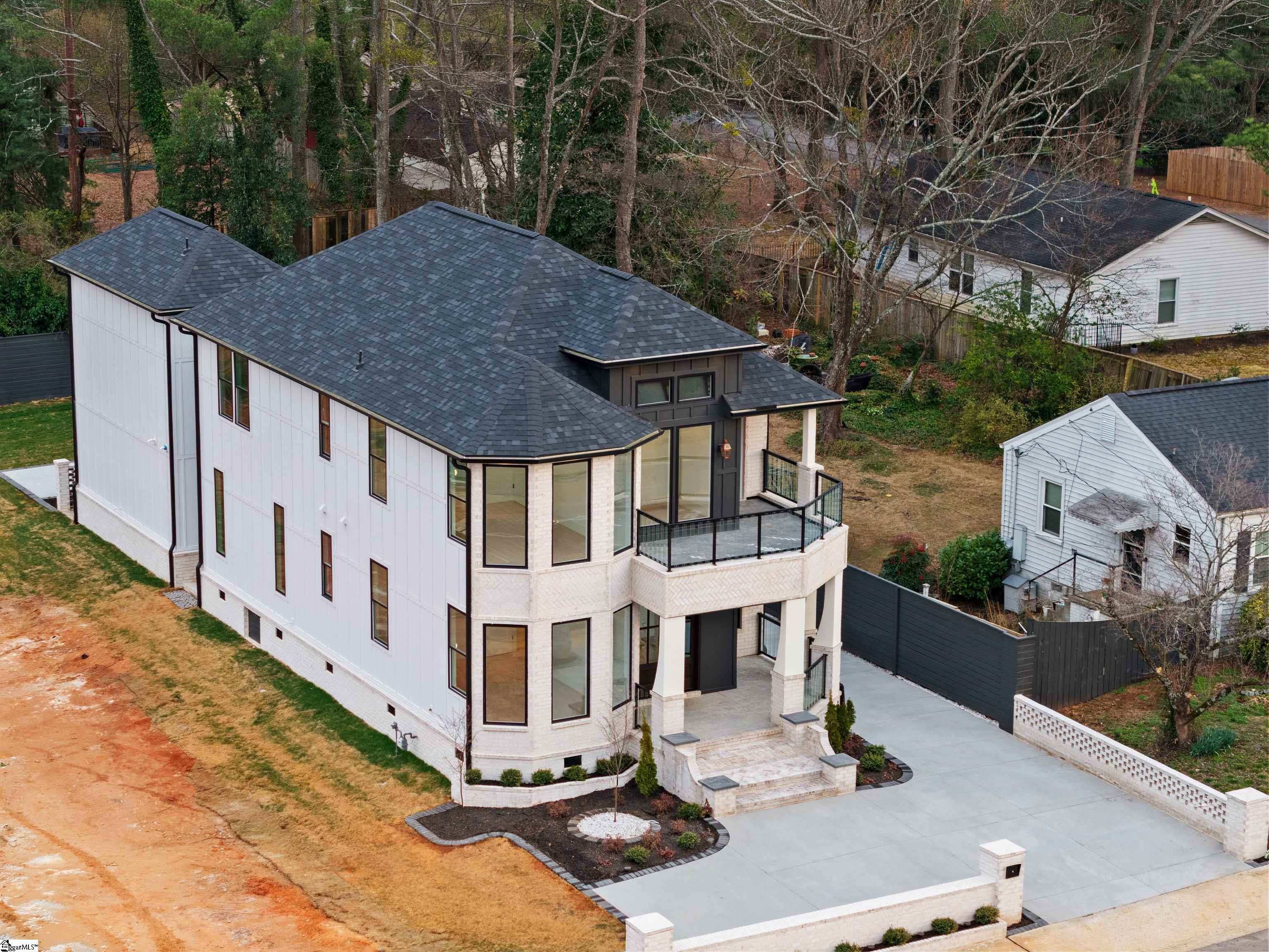 205 Parkins Mill Road Greenville, SC 29607 - Photo 3 of 35