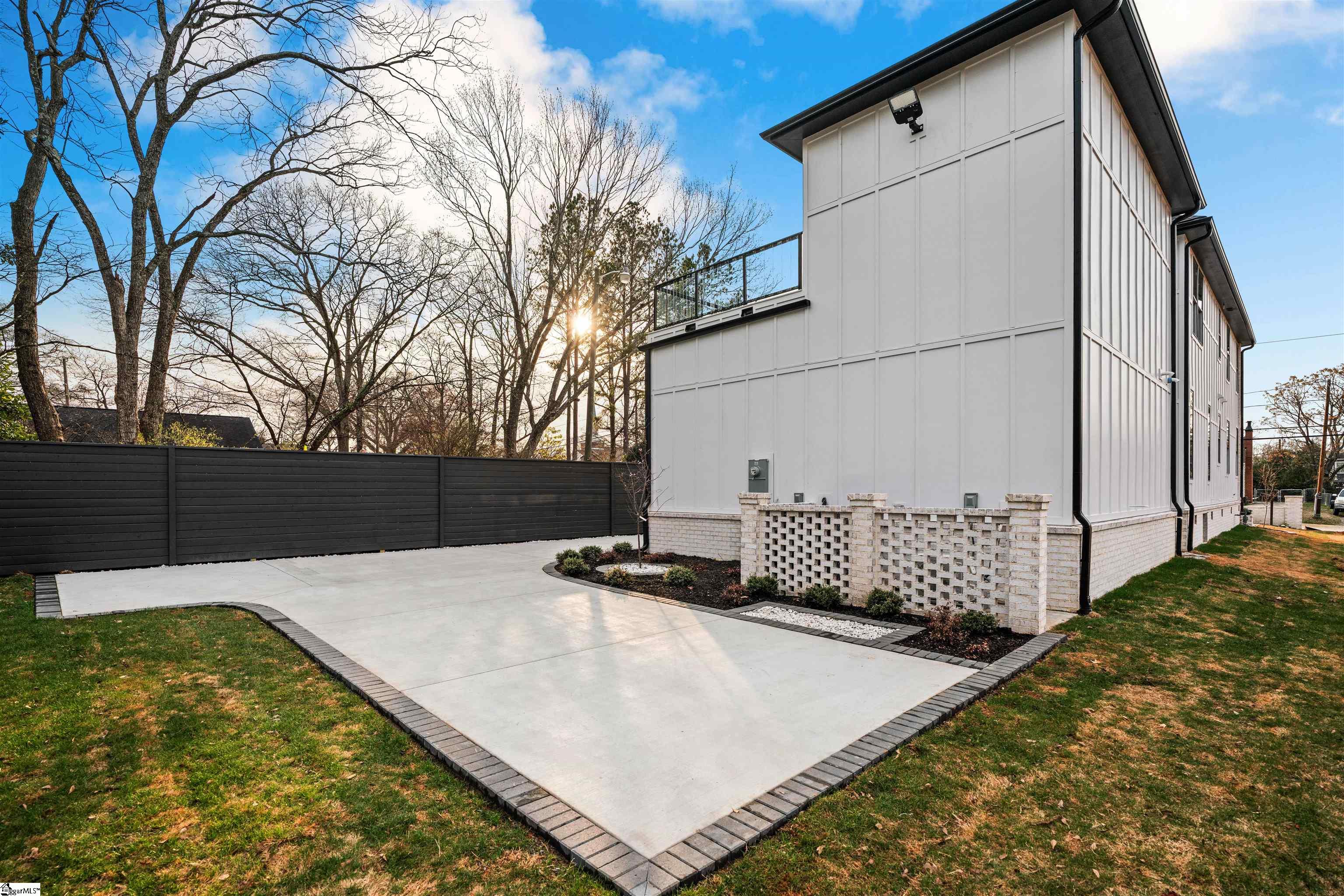 205 Parkins Mill Road Greenville, SC 29607 - Photo 33 of 35