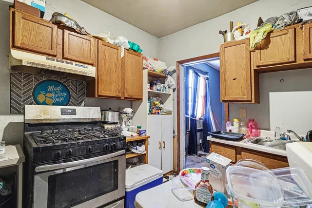 $84,900 | 717 North Eaton Street, Albion, MI 49224