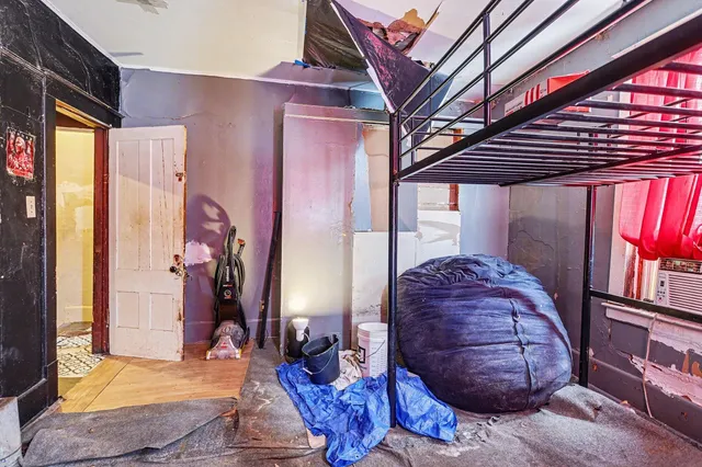 $84,900 | 717 North Eaton Street, Albion, MI 49224