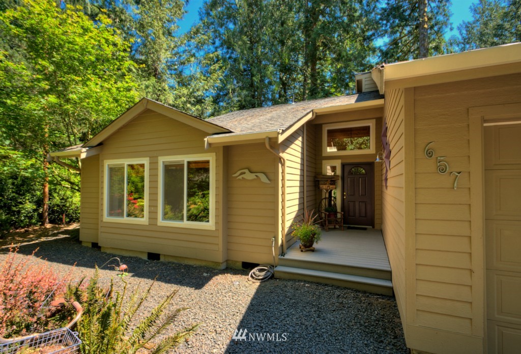 657 East Portage Road Shelton, WA 98584 - Photo 2 of 25 Gallery Image 2