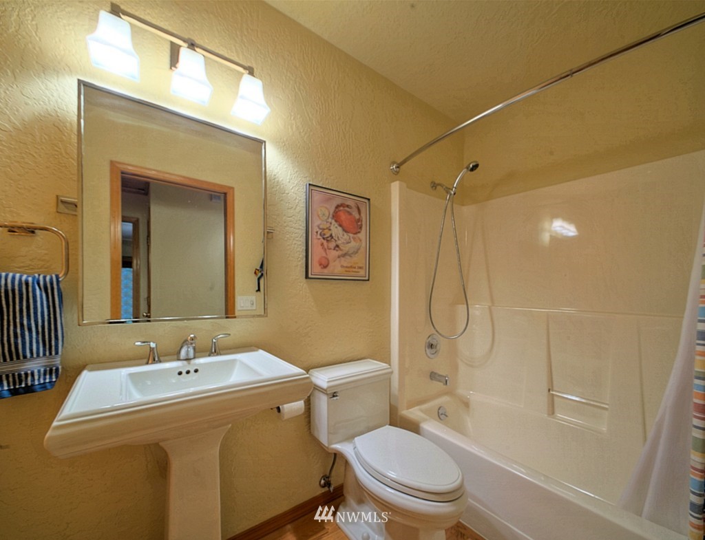 657 East Portage Road Shelton, WA 98584 - Photo 17 of 25 Gallery Image 17