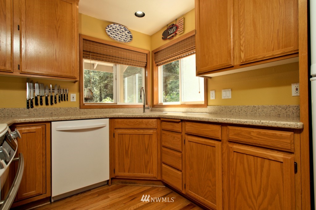 657 East Portage Road Shelton, WA 98584 - Photo 6 of 25 Gallery Image 6
