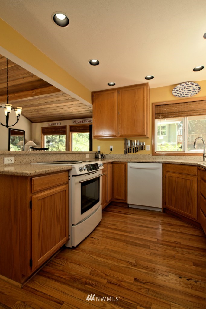 657 East Portage Road Shelton, WA 98584 - Photo 7 of 25 Gallery Image 7