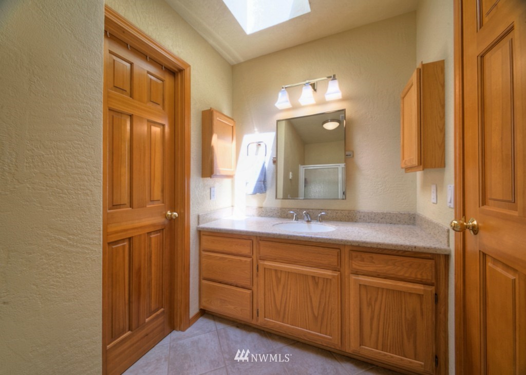 657 East Portage Road Shelton, WA 98584 - Photo 10 of 25 Gallery Image 10