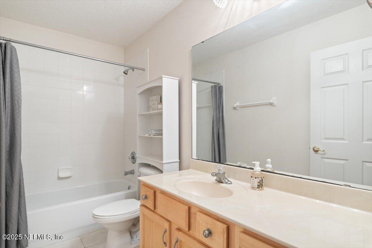 2040 Emerald Green Road Jacksonville, FL 32246 - Photo 29 of 51 Full second bathroom