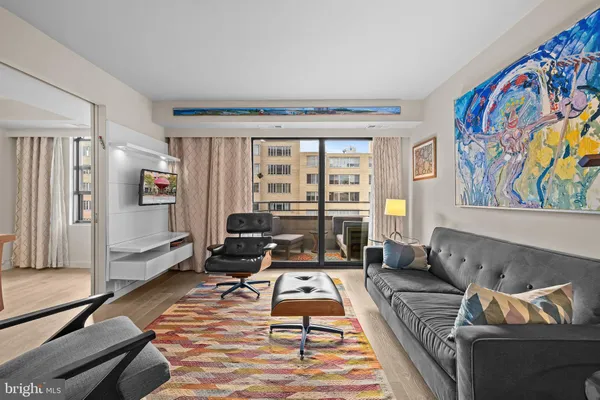 $4,100 | 1401 17th Street Northwest, Unit 705, Washington, DC 20036