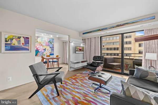 $4,100 | 1401 17th Street Northwest, Unit 705, Washington, DC 20036