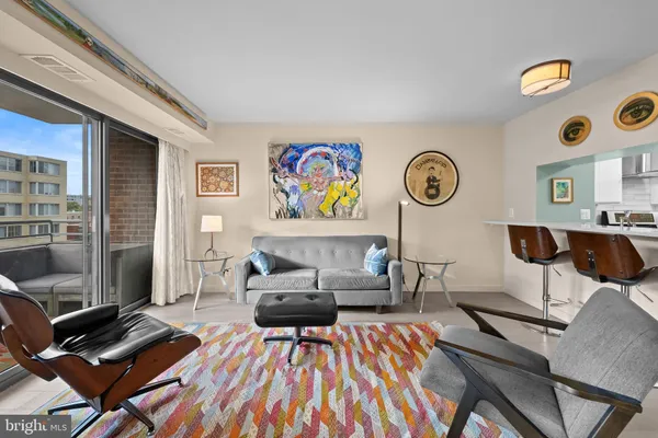 $4,100 | 1401 17th Street Northwest, Unit 705, Washington, DC 20036