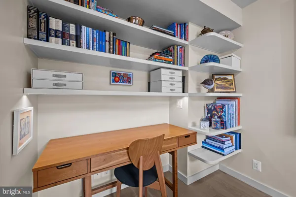 $4,100 | 1401 17th Street Northwest, Unit 705, Washington, DC 20036