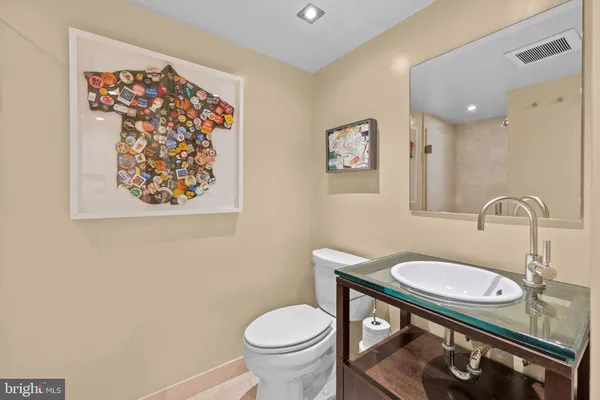 $4,100 | 1401 17th Street Northwest, Unit 705, Washington, DC 20036