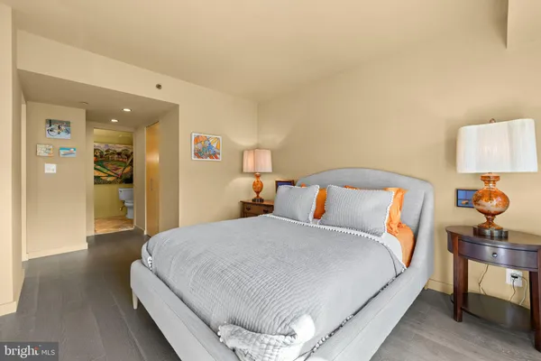 $4,100 | 1401 17th Street Northwest, Unit 705, Washington, DC 20036