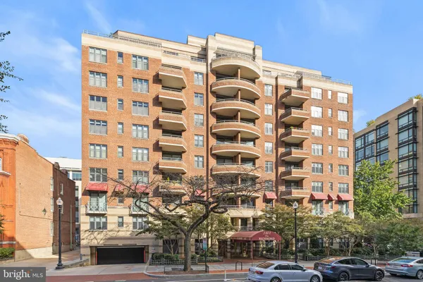 $4,100 | 1401 17th Street Northwest, Unit 705, Washington, DC 20036
