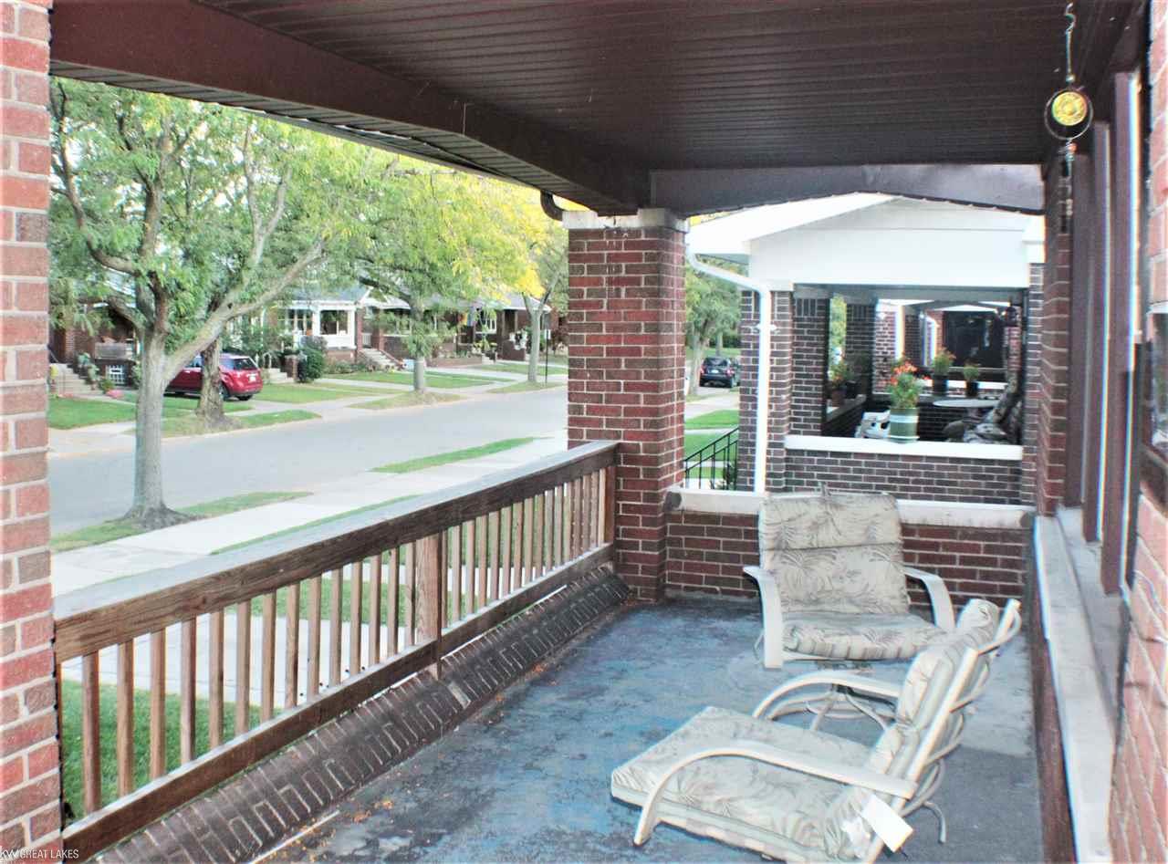 1445 Nottingham Road Grosse Pointe Park, MI 48230 - Photo 4 of 60