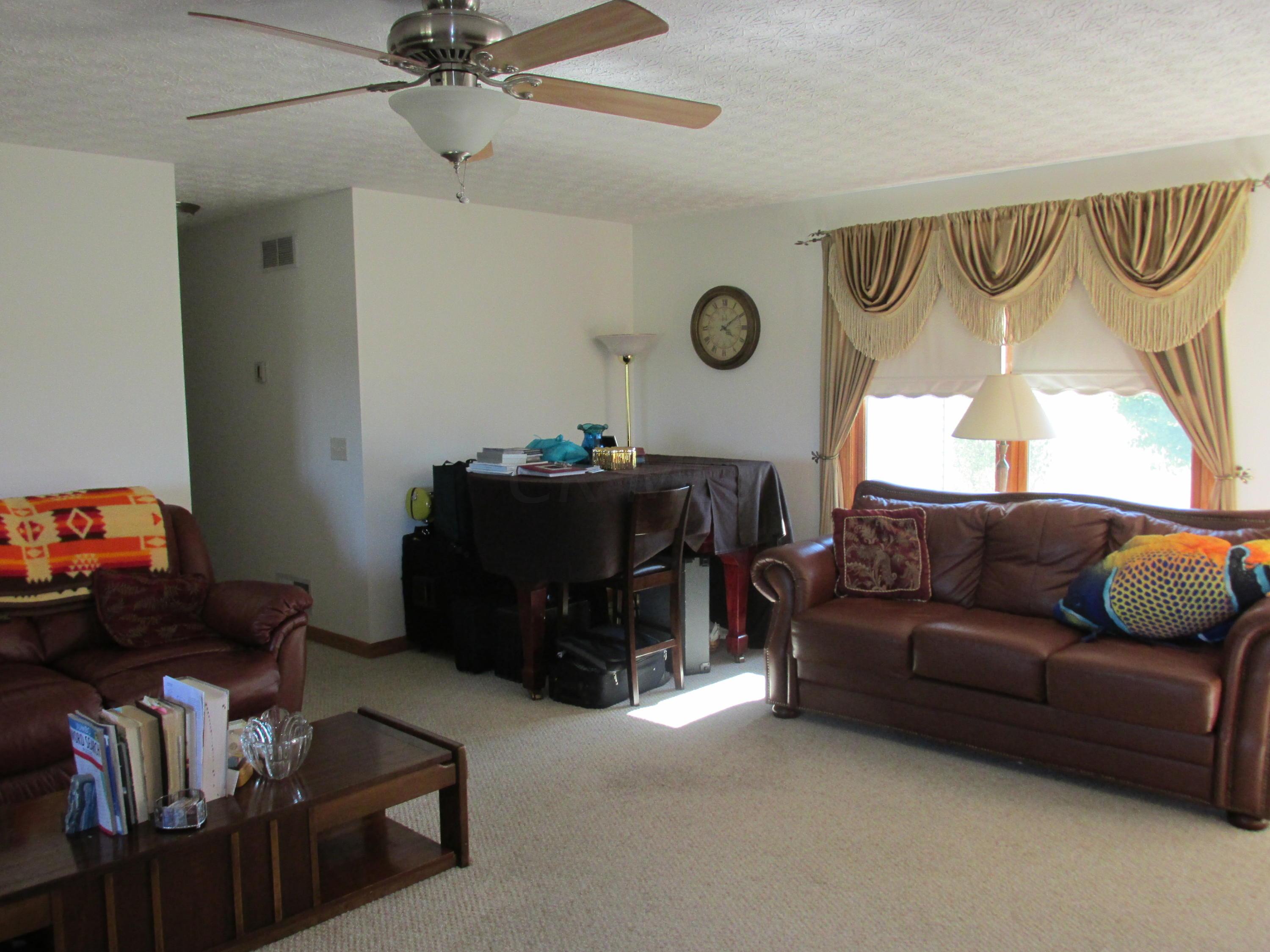 16012 London Road Orient, OH 43146 - Photo 4 of 11 Gallery Image 4