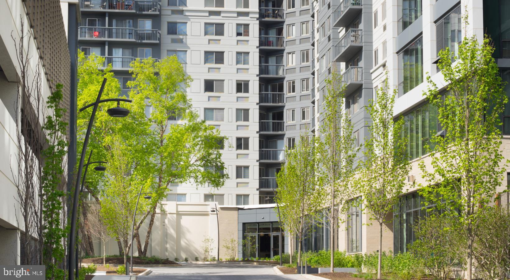 450 North 18th Street, Unit 2B0407 Philadelphia, PA 19130 - Photo 1 of 44 a view of buildings