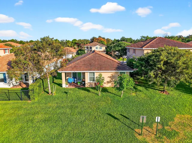a view of a house with garden