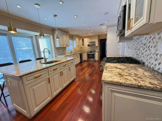 $1,350,000 | 4 Curran Court, Pomona, NY 10970