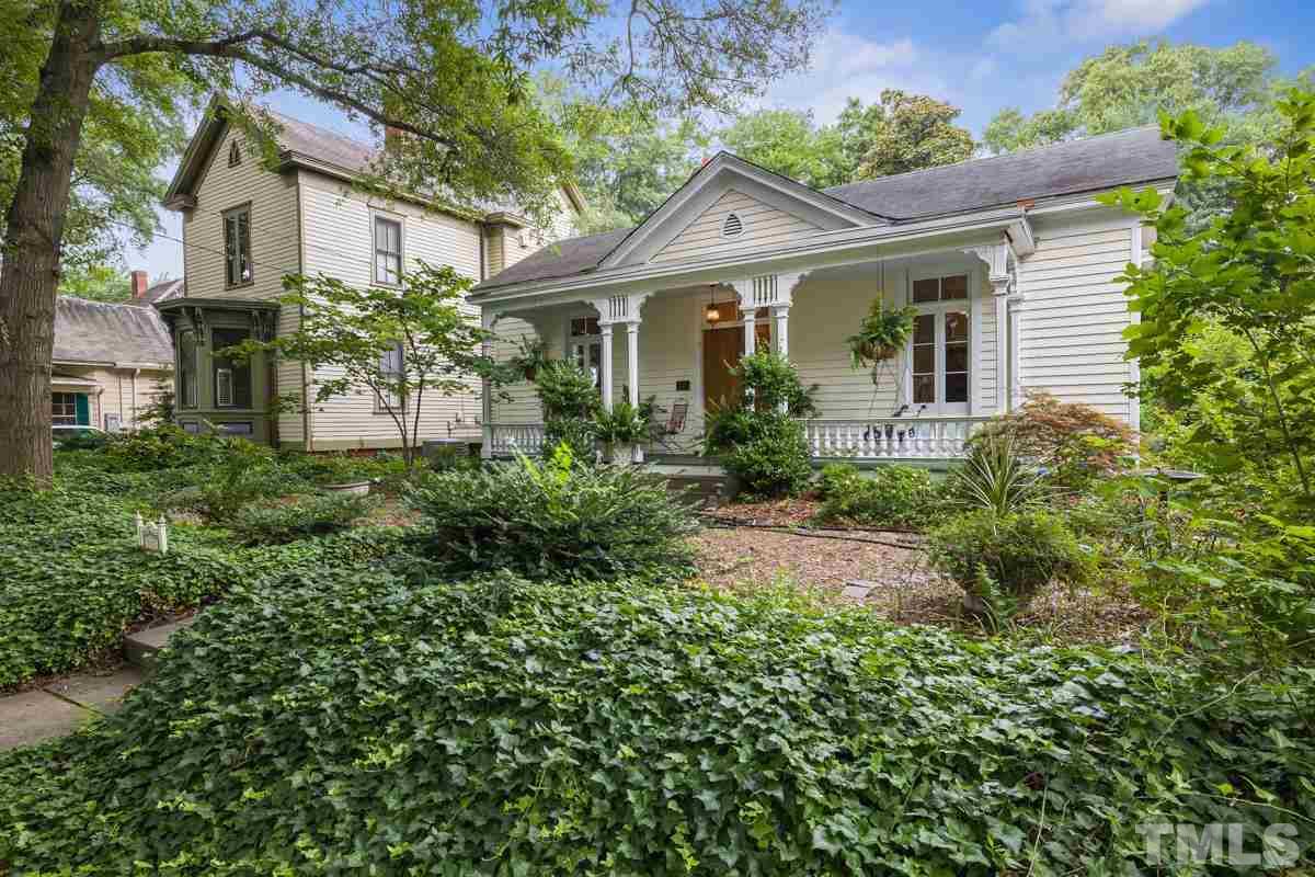515 Polk Street Raleigh, NC 27604 - Photo 2 of 25 a view of front a house with a yard