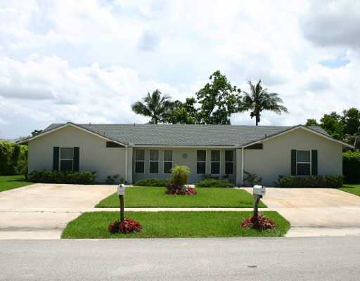 1325-7 Riverside Circle Wellington, FL 33414 - Photo 1 of 5 Primary Photo
