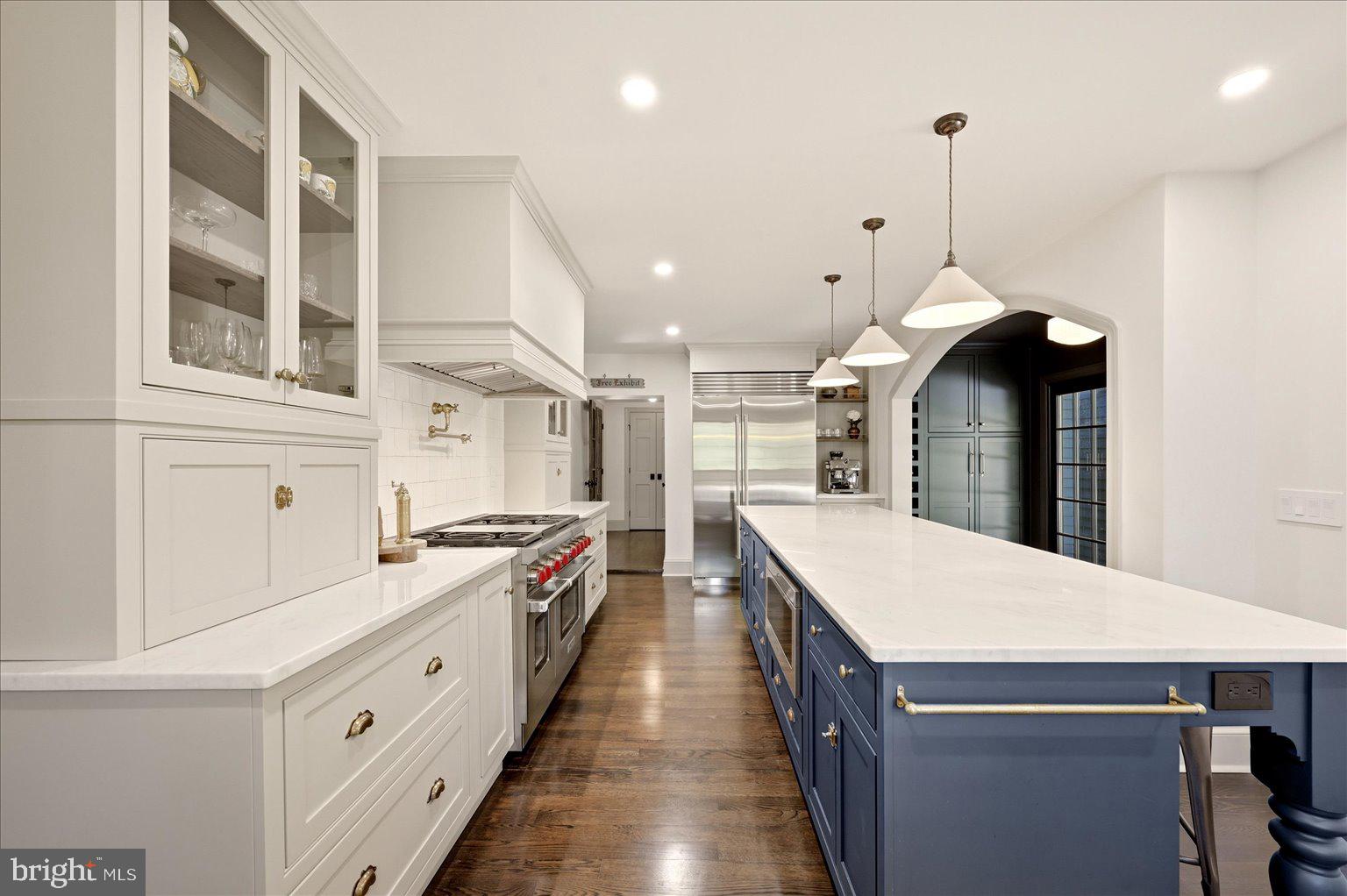 19233 Blue Ridge Mountain Road Bluemont, VA 20135 - Photo 25 of 118 Dolomite Natural-Stone Countertops
