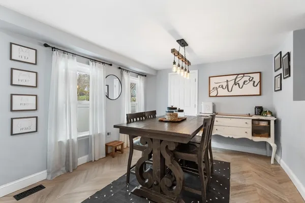 $899,000 | 66 Salem Street, Woburn, MA 01801